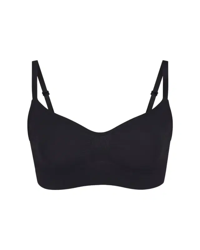 SKIMS Seamless Sculpt Pullover Bra