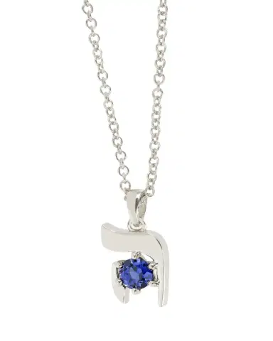 Procaccia Jewelry 18K Gold Hebrew HEI Initial Necklace | Thumbnail 1