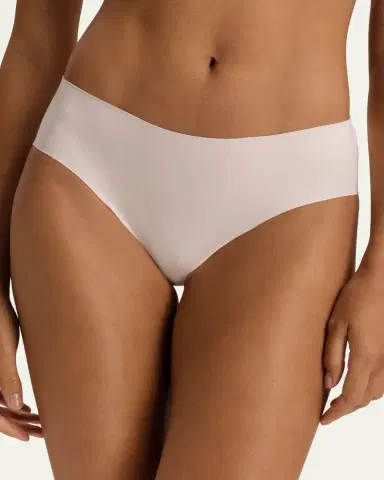 Hanro Invisible Cotton High-Cut Briefs | Thumbnail 2 Hanro Invisible Cotton High-Cut Briefs | Thumbnail 2