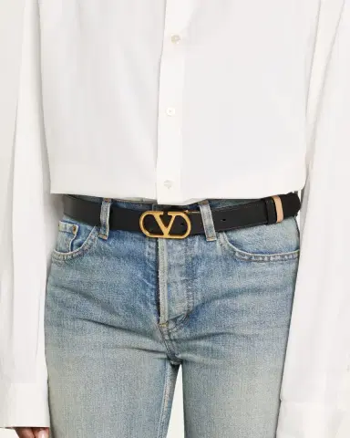 Valentino Garavani VLogo Signature Reversible Leather Belt, 30mm | Thumbnail 3 Valentino Garavani VLogo Signature Reversible Leather Belt, 30mm | Thumbnail 3