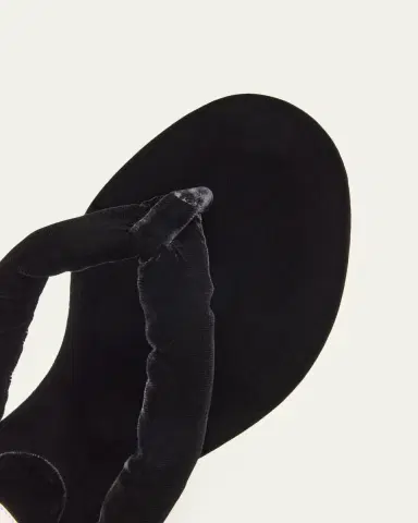 Alaïa Velvet Kitten-Heel Thong Sandals | Thumbnail 7
