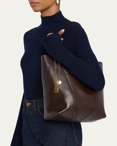 Chloé Spin Medium Tote Bag in Leather | Thumbnail 2 Chloé Spin Medium Tote Bag in Leather | Thumbnail 2