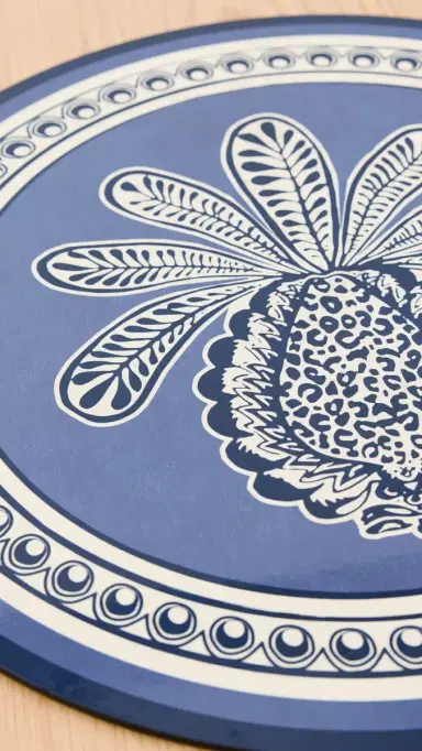 La DoubleJ Hardback Placemats Set of 2 Big Pineapple Blu One Size | Thumbnail 3