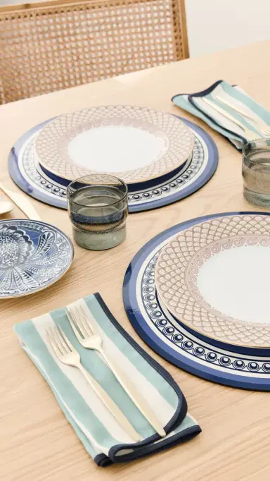 La DoubleJ Hardback Placemats Set of 2 Big Pineapple Blu One Size | Thumbnail 4