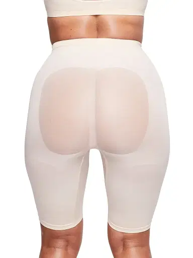 SKIMS Women's Seamless Sculpt High-Waisted Above-The-Knee Shorts - Sand | Thumbnail 5 SKIMS Women's Seamless Sculpt High-Waisted Above-The-Knee Shorts - Sand | Thumbnail 5