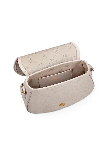 GiGi New York Women's Jenni Pebbled Leather Saddle Bag | Thumbnail 3 GiGi New York Women's Jenni Pebbled Leather Saddle Bag | Thumbnail 3