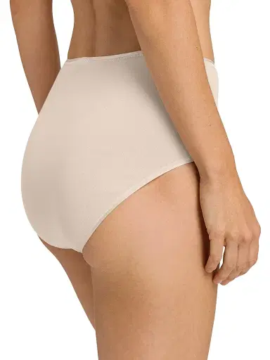 Hanro Women's Cotton Seamless Full Brief | Thumbnail 4 Hanro Women's Cotton Seamless Full Brief | Thumbnail 4