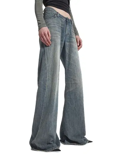 Balenciaga Women's Curved Waist Pants | Thumbnail 4