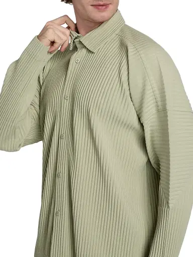 Homme Plissé Issey Miyake Men's Monthly Colors: October Pleated Shirt - Wavellite Green | Thumbnail 6