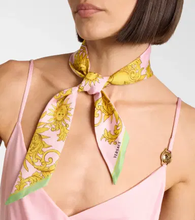 Versace Printed silk twill scarf | Thumbnail 5