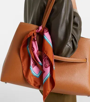 Max Mara Printed silk twill scarf | Thumbnail 4