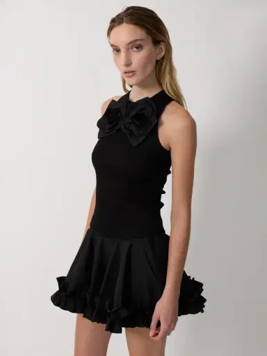 Aknvas The Kirsten skorts in black tech taffeta | Thumbnail 3 Aknvas The Kirsten skorts in black tech taffeta | Thumbnail 3
