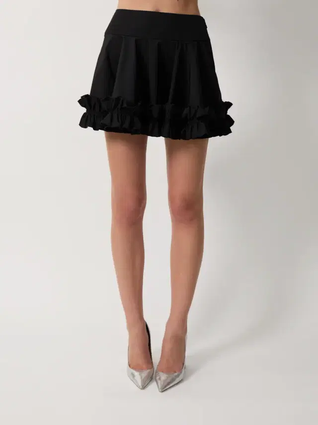 The Kirsten skorts in black tech taffeta