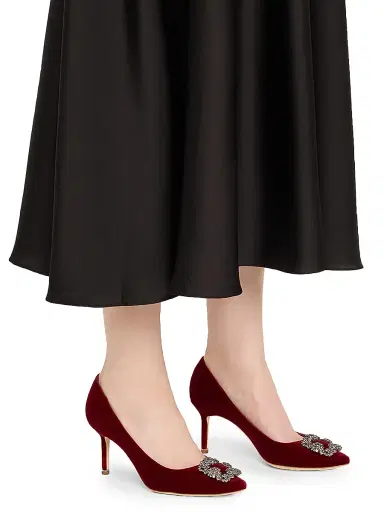 Manolo Blahnik Women's Hangisi Crystal-Embellished Buckle Pumps | Thumbnail 3
