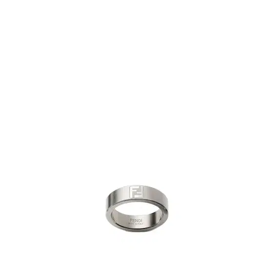 Slim band ring