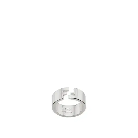 Wide band ring