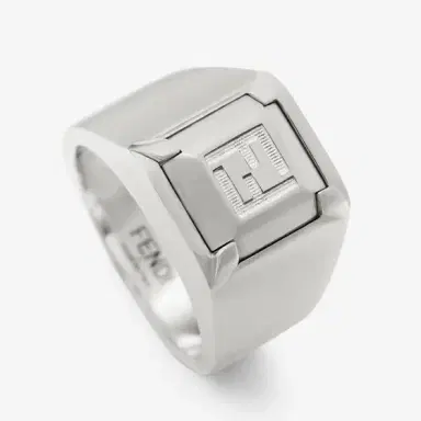 Fendi Chevalier ring made of sterling 925 for an extraordinary | Thumbnail 2