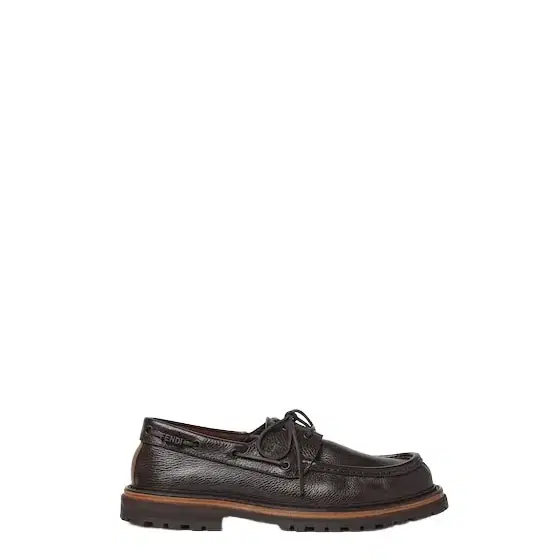 Lace-ups inspired by boat shoes, with threading along