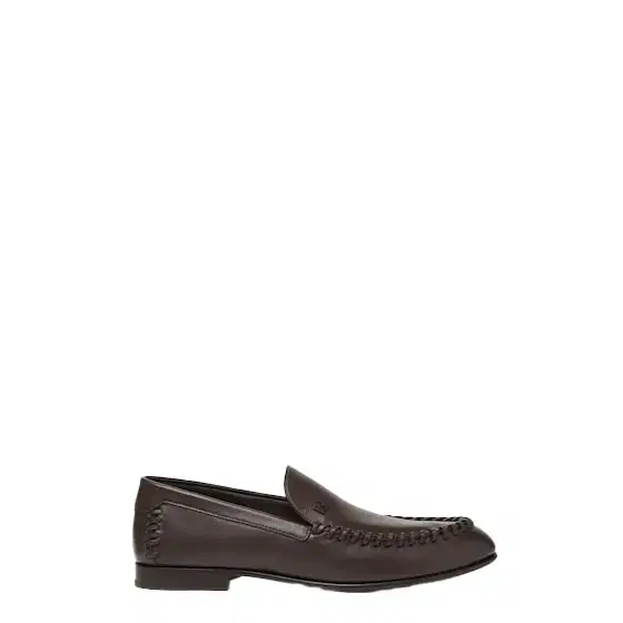 Fendi Classic loafers distinguished by a slim shape, decorated