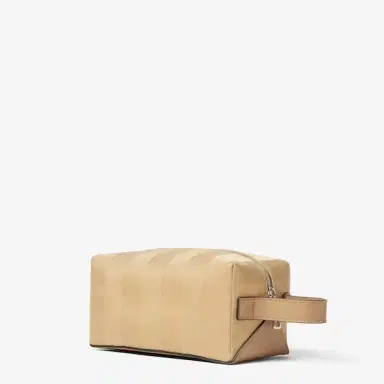 Fendi Lui Toiletry Bag | Thumbnail 2