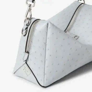 Fendi Lui clutch bag with a soft design, made of luxurious | Thumbnail 5 Fendi Lui clutch bag with a soft design, made of luxurious | Thumbnail 5