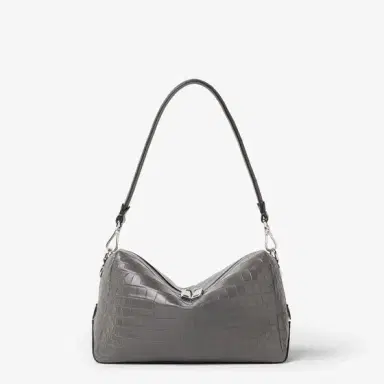 Fendi Medium Lui bag with a soft construction, made | Thumbnail 2 Fendi Medium Lui bag with a soft construction, made | Thumbnail 2