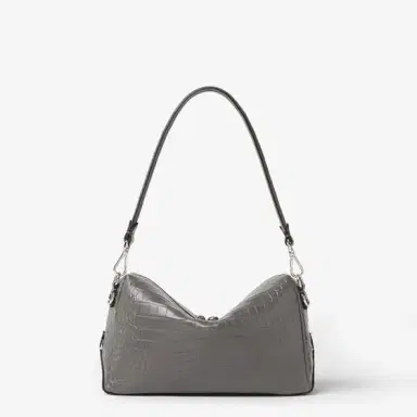 Fendi Medium Lui bag with a soft construction, made | Thumbnail 3 Fendi Medium Lui bag with a soft construction, made | Thumbnail 3