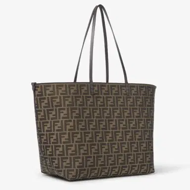 Fendi Large shopper bag, created in 1997 together with | Thumbnail 4 Fendi Large shopper bag, created in 1997 together with | Thumbnail 4