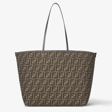Fendi Large shopper bag, created in 1997 together with | Thumbnail 5 Fendi Large shopper bag, created in 1997 together with | Thumbnail 5