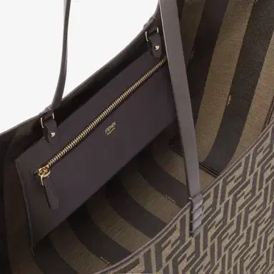 Fendi Large shopper bag, created in 1997 together with | Thumbnail 7 Fendi Large shopper bag, created in 1997 together with | Thumbnail 7