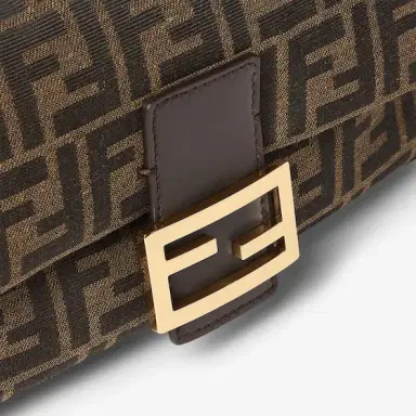 Fendi Iconic medium Baguette® bag, created in 1997, which went | Thumbnail 5 Fendi Iconic medium Baguette® bag, created in 1997, which went | Thumbnail 5