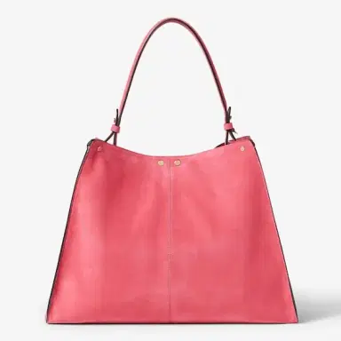 Fendi Large Way bag, presented at the Spring Summer 2026 | Thumbnail 5 Fendi Large Way bag, presented at the Spring Summer 2026 | Thumbnail 5