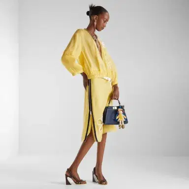 Fendi Iconic small Peekaboo bag, the epitome | Thumbnail 7