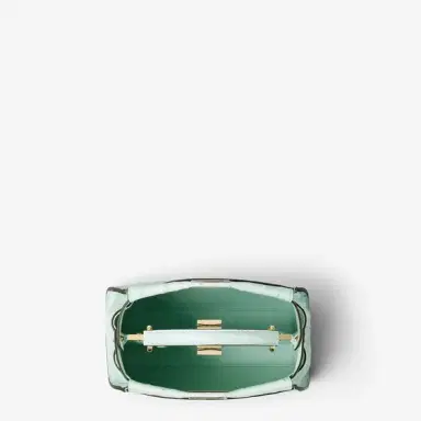 Fendi Iconic small Peekaboo® bag, the epitome | Thumbnail 4 Fendi Iconic small Peekaboo® bag, the epitome | Thumbnail 4