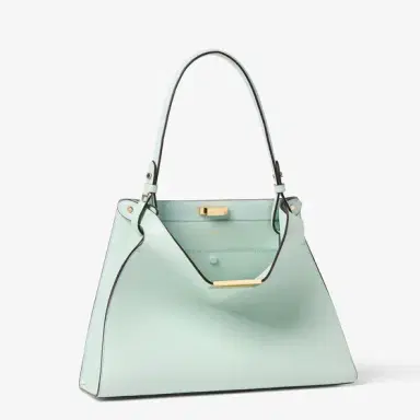 Fendi Medium Way bag, presented at the Spring Summer 2026 | Thumbnail 3 Fendi Medium Way bag, presented at the Spring Summer 2026 | Thumbnail 3