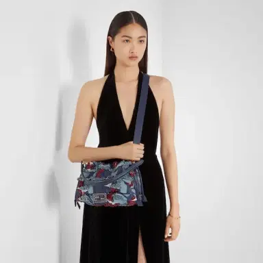 Fendi Mamma Baguette Medium | Thumbnail 3