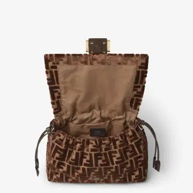 Fendi Mamma Baguette Medium | Thumbnail 5 Fendi Mamma Baguette Medium | Thumbnail 5