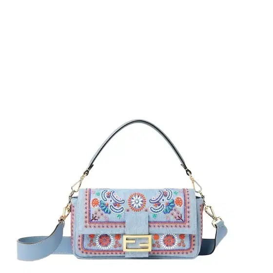 Iconic medium Baguette® bag, created in 1997, which went