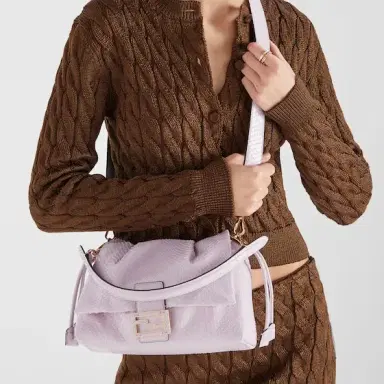 Fendi Mamma Baguette Medium | Thumbnail 2 Fendi Mamma Baguette Medium | Thumbnail 2