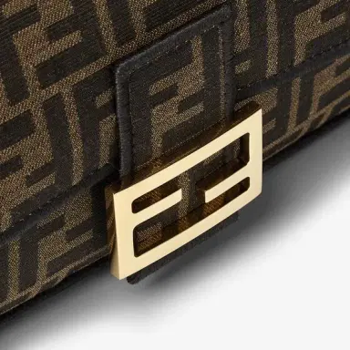 Fendi Iconic medium Baguette bag, created in 1997 which went | Thumbnail 5 Fendi Iconic medium Baguette bag, created in 1997 which went | Thumbnail 5