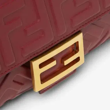 Fendi Iconic medium Baguette® bag, created in 1997, which went | Thumbnail 6 Fendi Iconic medium Baguette® bag, created in 1997, which went | Thumbnail 6