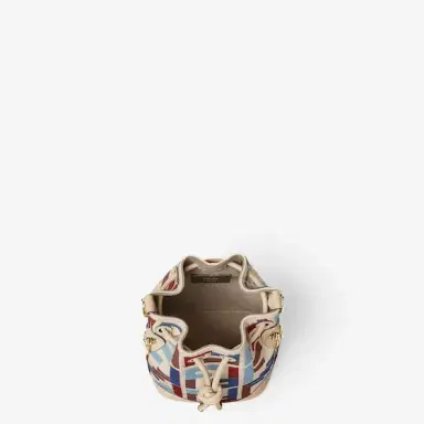 Fendi Iconic Mon Tresor bucket bag, distinguished by a timeless | Thumbnail 5 Fendi Iconic Mon Tresor bucket bag, distinguished by a timeless | Thumbnail 5