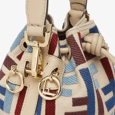 Fendi Iconic Mon Tresor bucket bag, distinguished by a timeless | Thumbnail 6 Fendi Iconic Mon Tresor bucket bag, distinguished by a timeless | Thumbnail 6