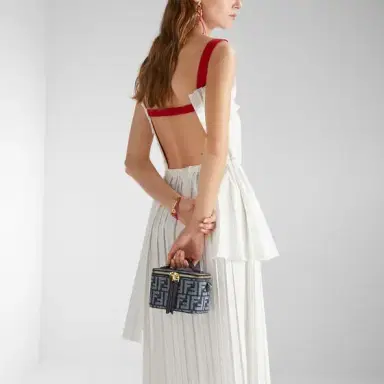 Fendi Compact and structured Vanity bag, featuring | Thumbnail 7