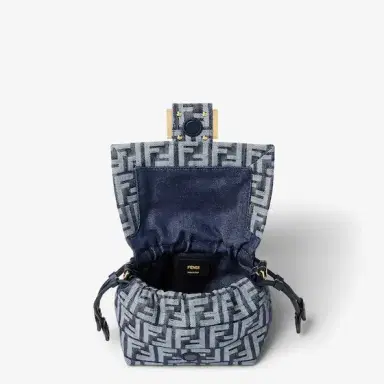Fendi Baguette Soft Small | Thumbnail 4 Fendi Baguette Soft Small | Thumbnail 4