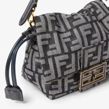 Fendi Mamma Baguette Small | Thumbnail 6 Fendi Mamma Baguette Small | Thumbnail 6