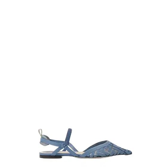 Streamlined and feminine Colibrì Lite slingbacks