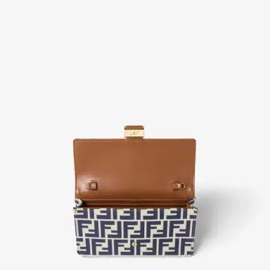 Fendi Wallet On Chain Baguette | Thumbnail 4 Fendi Wallet On Chain Baguette | Thumbnail 4