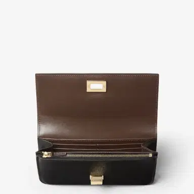Fendi Way continental wallet with flap and twist lock | Thumbnail 4