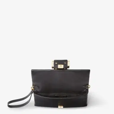 Fendi Mamma Baguette Pouch | Thumbnail 4 Fendi Mamma Baguette Pouch | Thumbnail 4
